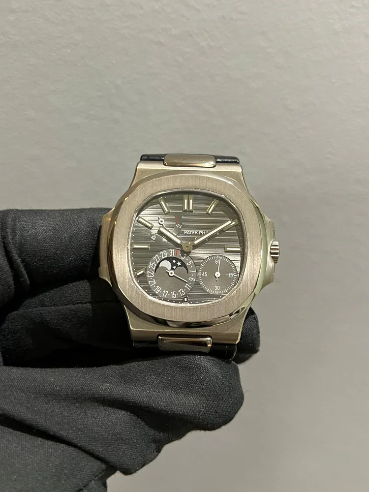 Patek Philippe Nautilus 5712G-001
